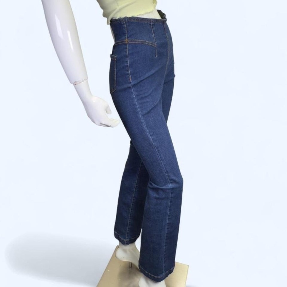 High rise Y2K inspired medium‎ wash flare jeans
